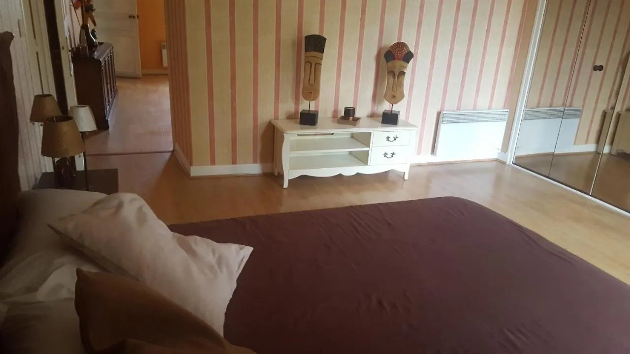 Holiday home Maison Du 18E De Charme Au Calme Idrac-Respailles France